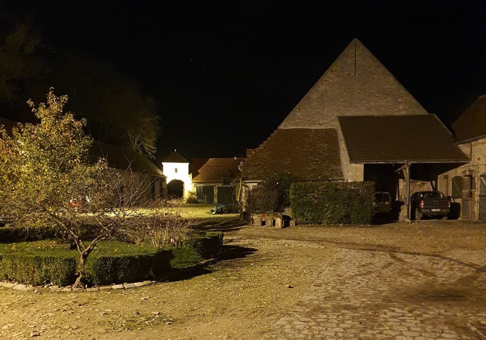 Le Grand Logis by Night